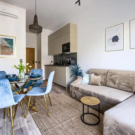 Hevenia, Sun & Snow Apartment